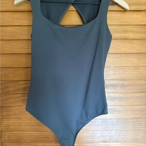 Hollister Dark Gray Charcoal Sleeveless Bodysuit – Size Medium